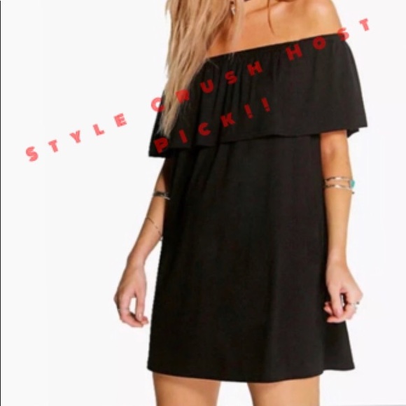 Dresses & Skirts - Cute boho off the shoulder dress!!